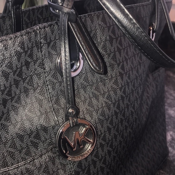 NWOT Michael Kors black tote - Picture 6 of 8